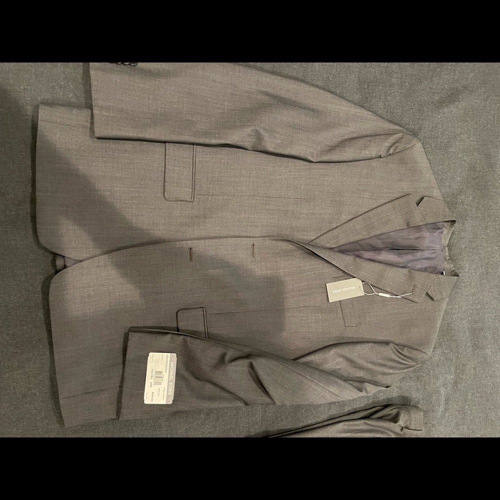Michael Kors grey suit new with tags 42l 35w